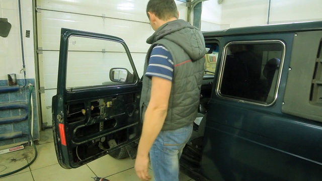 Как установить электрические стеклоподъемники на "Ниву". Подробная инструкция смотреть онлайн