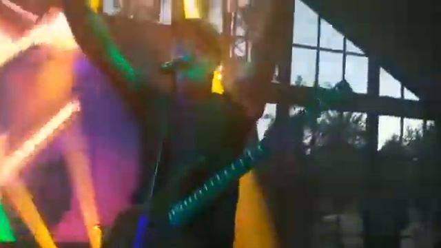 Legendary song on S.Smirnov Headless JB Bass Zemlyane смотреть онлайн