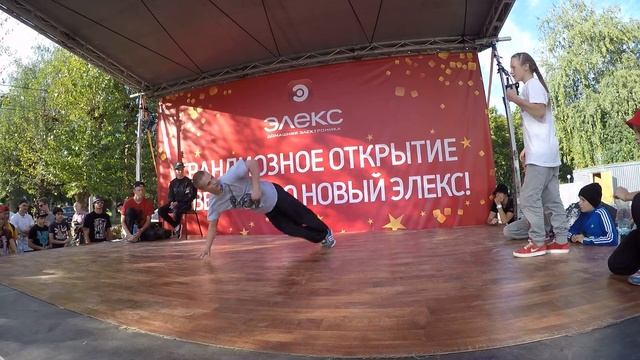 МАТИНА (DOMINANT CREW) vs RAGA | 1/4 FINAL | ЭЛЕКС DANCE BATTLE | РЯЗАНЬ | 2015 смотреть онлайн