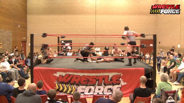 David Francisco & Rex Armstrong backstage at Romford 10.09.22 смотреть онлайн