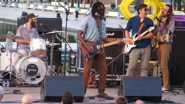 Black Joe Lewis playing Summer at The Plaza in Albany, NY смотреть онлайн