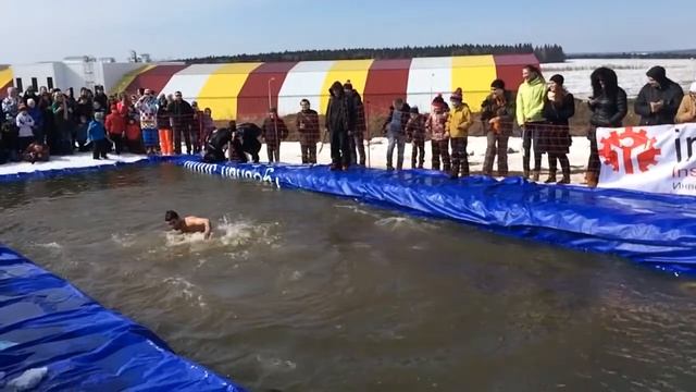 Большая лужа в чекериле