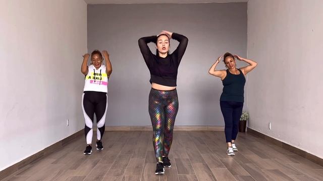 El Cigarrillo (bachata) - Mariela López Dance Fit смотреть онлайн