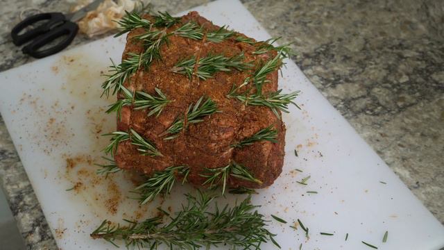 Prime Rib Roast Tutorial | with drip pan rosemary potatoes смотреть онлайн