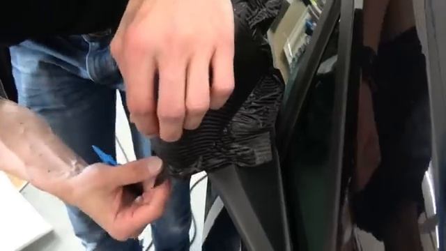 Spiegel folieren - Carbonfolioe | Wrapping a mirror in one piece смотреть онлайн