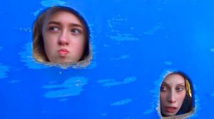 Angry Birds Space переехали к Капе и Алисе - Капа и Алиса идёт