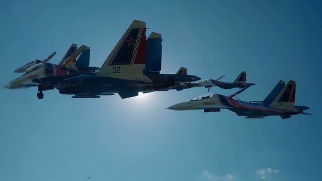 Пилотажная группа Русские Витязи смотреть онлайн