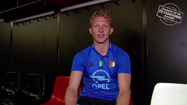 Soccer Schools Dirk Kuyt смотреть онлайн