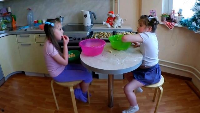 Рецепт вкусного детского печенья от детей. cooking kids cookie. Инесса и Виталина. смотреть онлайн