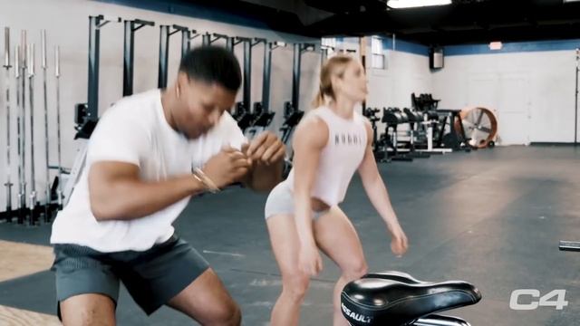 Brooke Wells CrossFit Challenge | On the Go With Ron "Boss" Everline смотреть онлайн