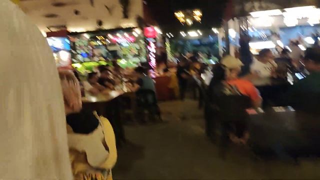 DAVAO CITY FAMOUS NIGHT LIFE DISTRICT CALLED MATINA TOWN SQUARE смотреть онлайн