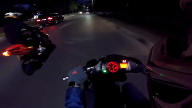 NIGHTRIDE Runner SP50 and Aprilia SR50 смотреть онлайн
