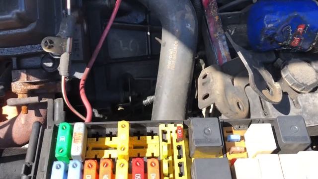 2000-2007 Ford Taurus Starter Fuse & Relay Location смотреть онлайн