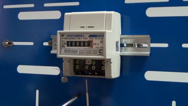 Установка и подключение однофазного однотарифного счетчика электроэнергии СЕ101 R5 Энергомера смотреть онлайн