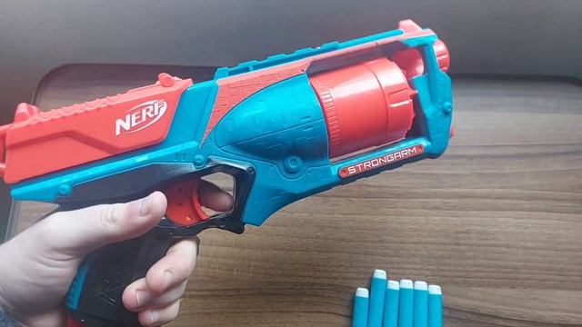 Nerf N-Strike Elite Strongarm Opening (Amazon/Nerf Exclusive) смотреть онлайн