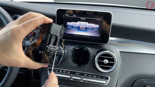 Uchwyt, mocowanie do telefonu / Phone holder Mercedes Benz C/GLC 2014-019 (MBC) - RoundMount.pl смотреть онлайн