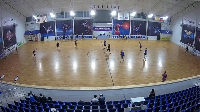 Восток-Арена. Паркетный зал смотреть онлайн