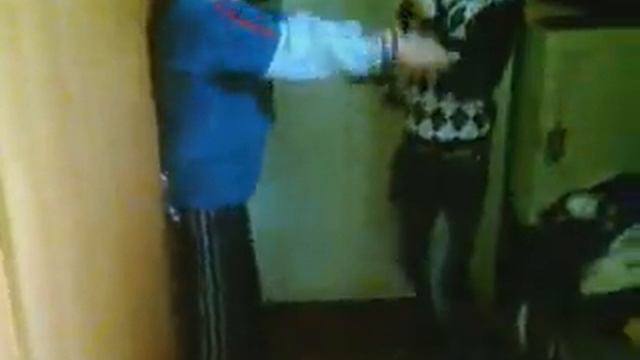 Ахаха на коленях извиняйся) смотреть онлайн