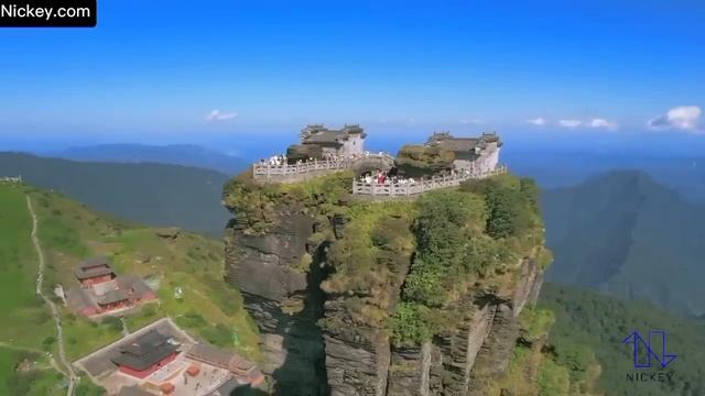 TEMPLE BUILD HIGH ABOVE THE CLOUDS | FANJINGSHAN MOUNTAIN IN CHINA! смотреть онлайн
