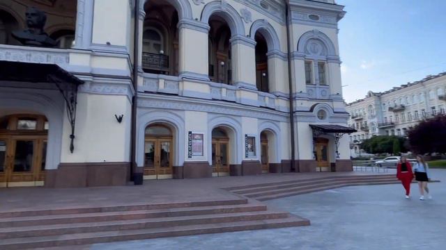 Киев сегодня - монумент из гильз. Все обсуждают освобождение азовцев смотреть онлайн