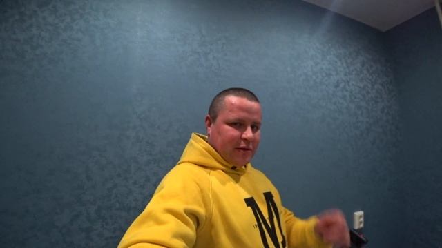 3 САЛАТА НА ЛЮБОЙ СЛУЧАЙ, КОТОРЫЕ ТЫ ПРИГОТОВИШЬ ЗА 10 МИНУТ! смотреть онлайн