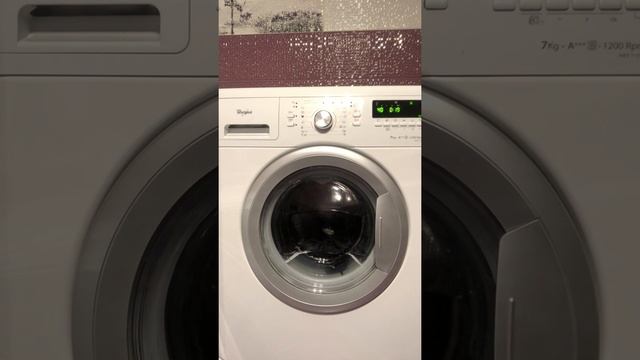 Whirlpool AWS 71200:hand Wash/wool 40° 1000rpm With Rinse Hold