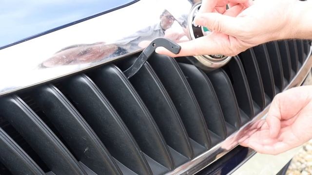 How To Open The Bonnet On A Skoda Octavia