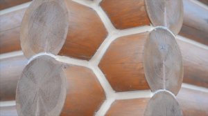 Стильный двухэтажный дом из оцилиндрованного бревна!