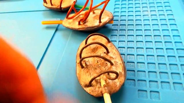 Самодельное грузило-кормушка и палочка от ЧУПА-ЧУПСа делает чудеса. Все караси ваши. смотреть онлайн