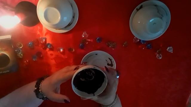 ЧТО ВАС ЖДЕТ ДО КОНЦА МЕСЯЦА ? ГАДАНИЕ НА КОФЕЙНОЙ ГУЩЕ. смотреть онлайн