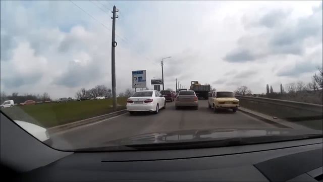 Республика Крым, г Симферополь Очередь автомобилей на перерегистрицию 28 03 2016г смотреть онлайн