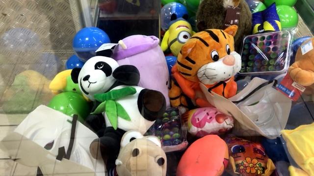 ИГРАЕМ В АППАРАТЫ ХВАТАЙКА! Удастся ли сегодня что-то достать?