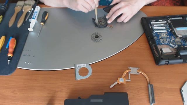 Disassembly Lenovo IdeaPad G575 20081