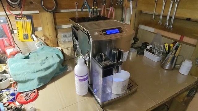 Чистка вспенивателя молока у кофемашин DeLonghi