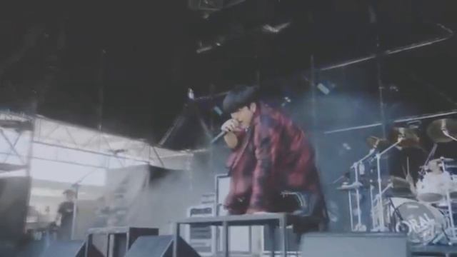 Opening de Noragami Aragoto en vivo (The oral cigarettes - kyouran hey kids!) смотреть онлайн