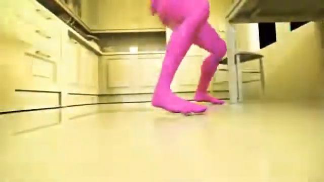 Курица сыр ананас этот бас качает вас