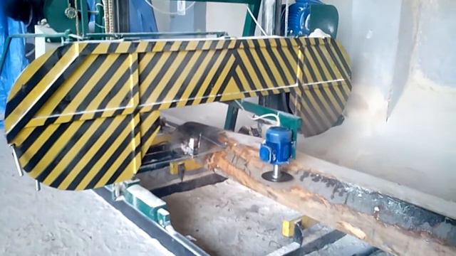 Пилорама. Верстат стрічкопильний горизонтальний ВСГ-1200 смотреть онлайн