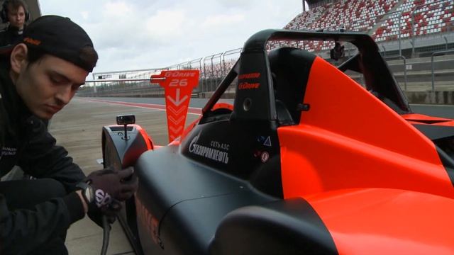Гран При Moscow Raceway 2023: мастер месяца - Роман Русинов смотреть онлайн