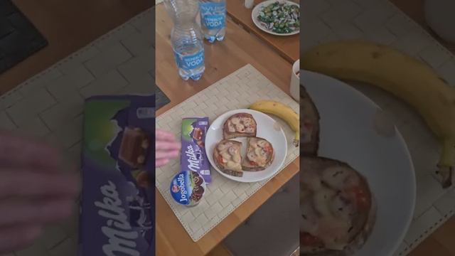 Борьба с covid 19. День 4. самоизоляция. Еда. Температура. смотреть онлайн