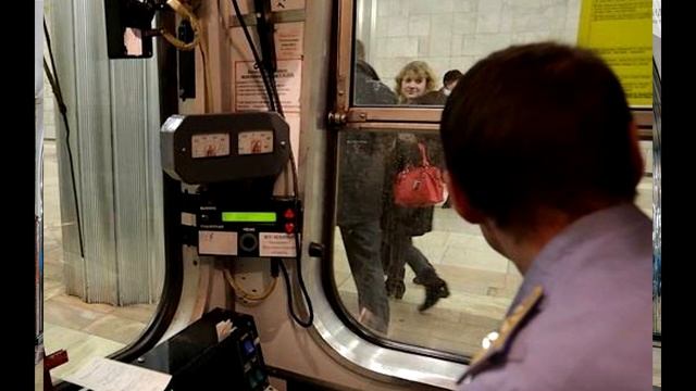 Куда машинисты метро ходят в туалет? смотреть онлайн