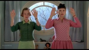 8 Women -  Virginie Ledoyen - Mon Amour Mon Ami - ENG SUB (8 Femmes soundtrack 05)