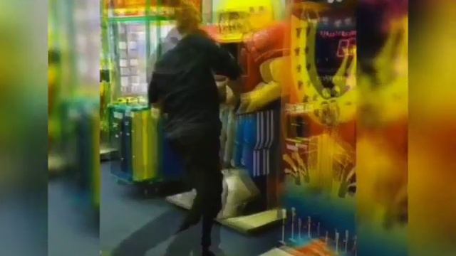 Друзья - єто та же семья, без них одиноко и скушно. смотреть онлайн