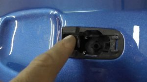 Шевроле Авео снятие и установка ручки двери.