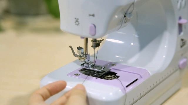Intro to Uten Sewing machine 505 смотреть онлайн