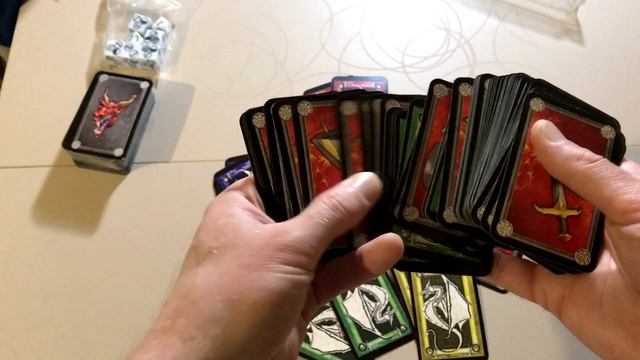 Распаковка настольной игры Runebound 2 Edition