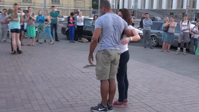 Кизомба в подарок: с Днем Рождения, Оксана ! смотреть онлайн