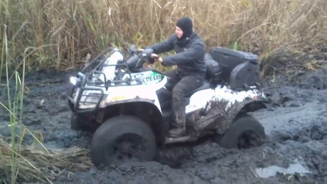 Arctic Cat MUD PRO 1000 dirt. The cane helped me. Chernozem смотреть онлайн