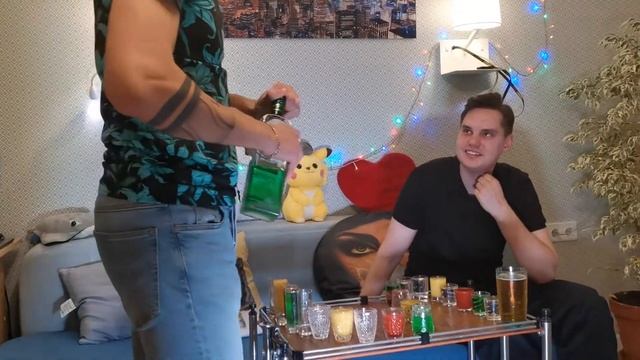 Бронепоезд ! Сумасшедший коктейль челлендж !!! смотреть онлайн