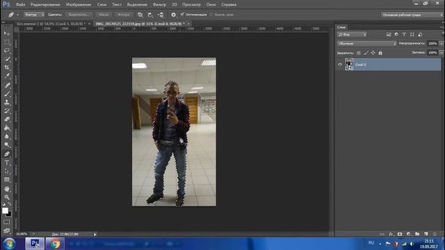 Как вырезать объект в фотошопе и вставить в новый фон, быстро и просто !!! смотреть онлайн