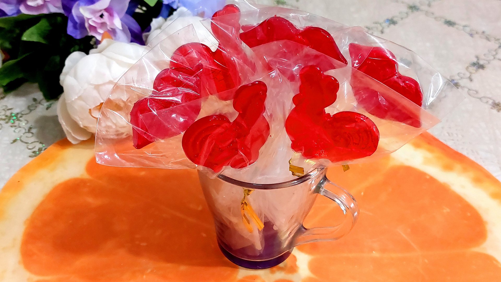 ЛЕДЕНЦЫ НА ПАЛОЧКЕ С ГЛЮКОЗНЫМ СИРОПОМ. смотреть онлайн